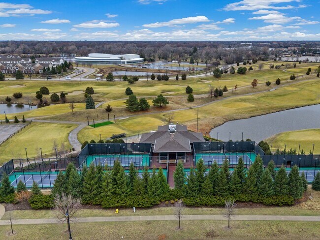 Building Photo - 2048 Valor Ct