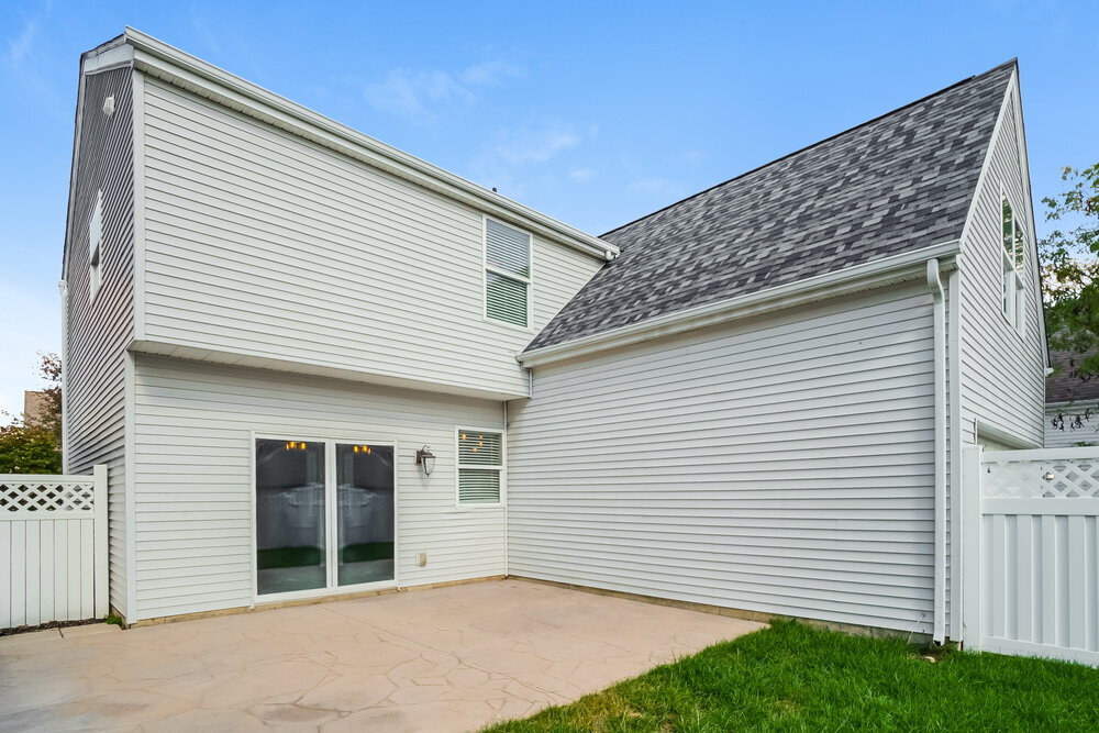 Building Photo - 7175 Normanton Dr