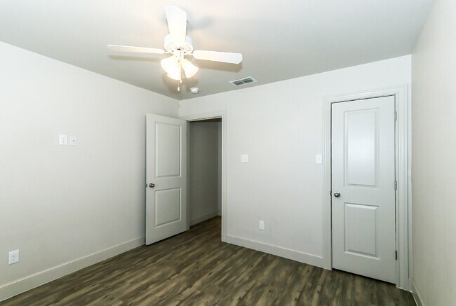 Building Photo - Luxury Living In Kelsey Park/Adjacent To New Cooper Central Elementary