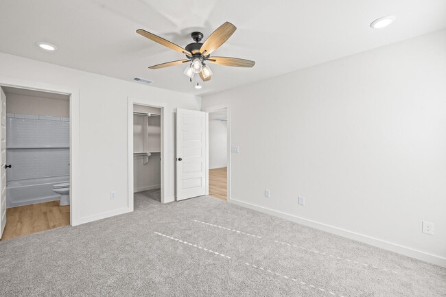 Building Photo - 517 E 23rd St