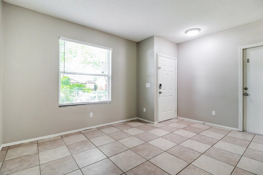 Building Photo - 5109 Corvette Dr