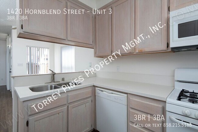 Building Photo - 1420 Hornblend St