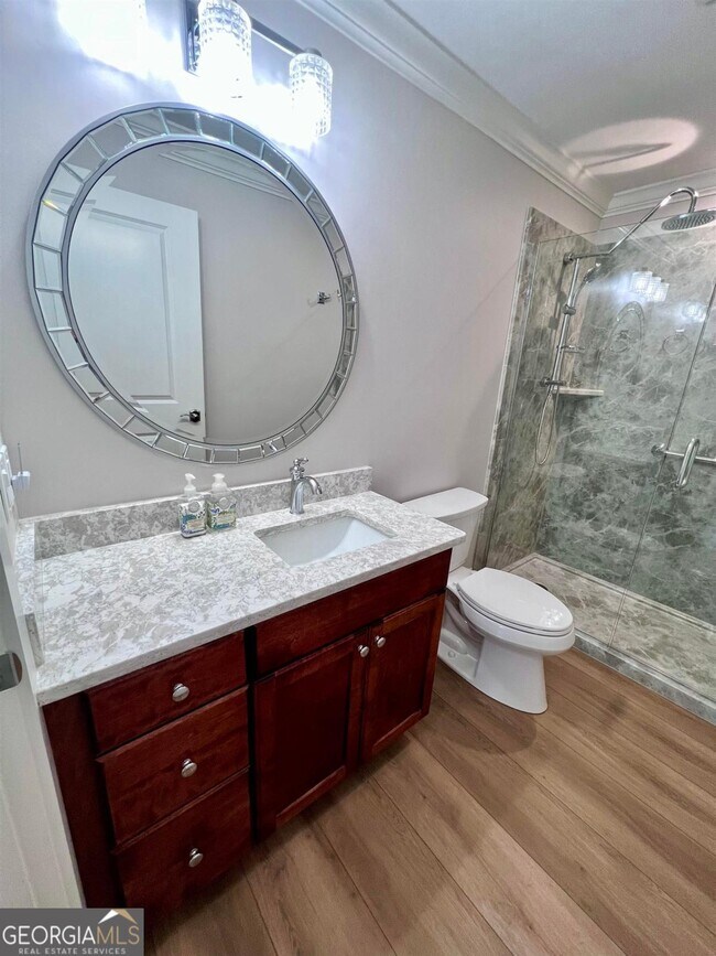 Building Photo - 1040 Creekside