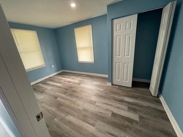 Building Photo - 250 Vernis Ave