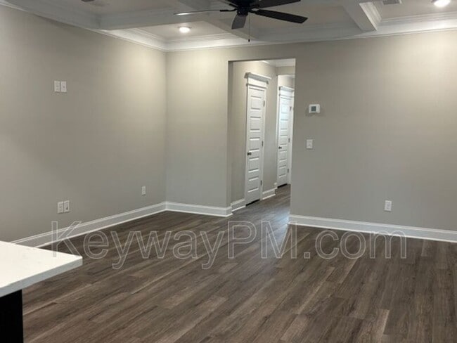 Building Photo - 2040 Denmark Ave SE