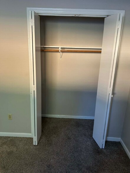 Building Photo - 1326 N Frye Ave