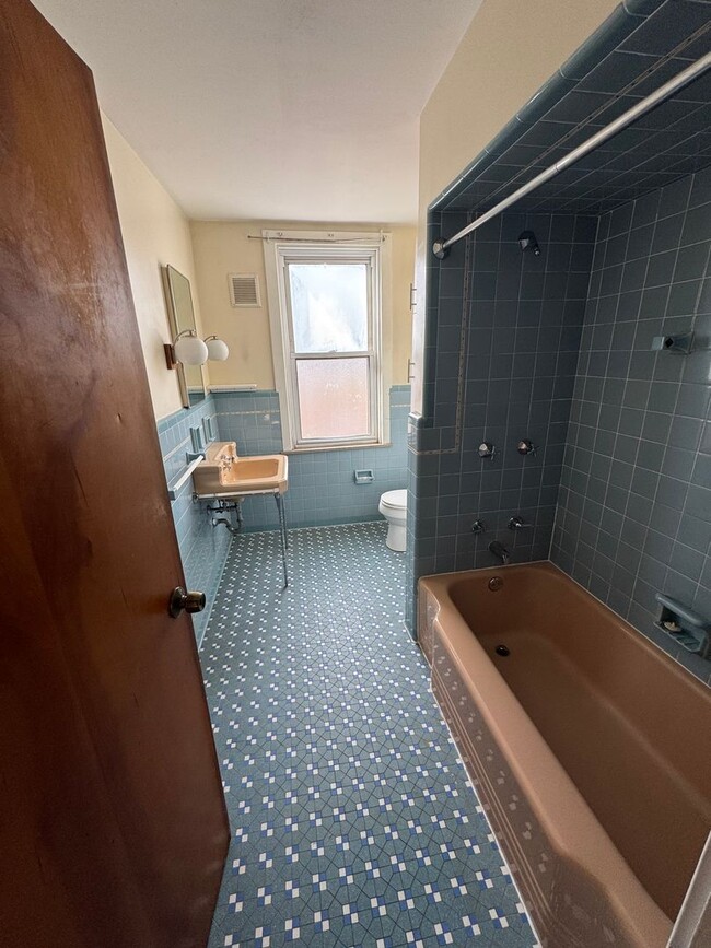 Building Photo - 529 Ohio River Blvd