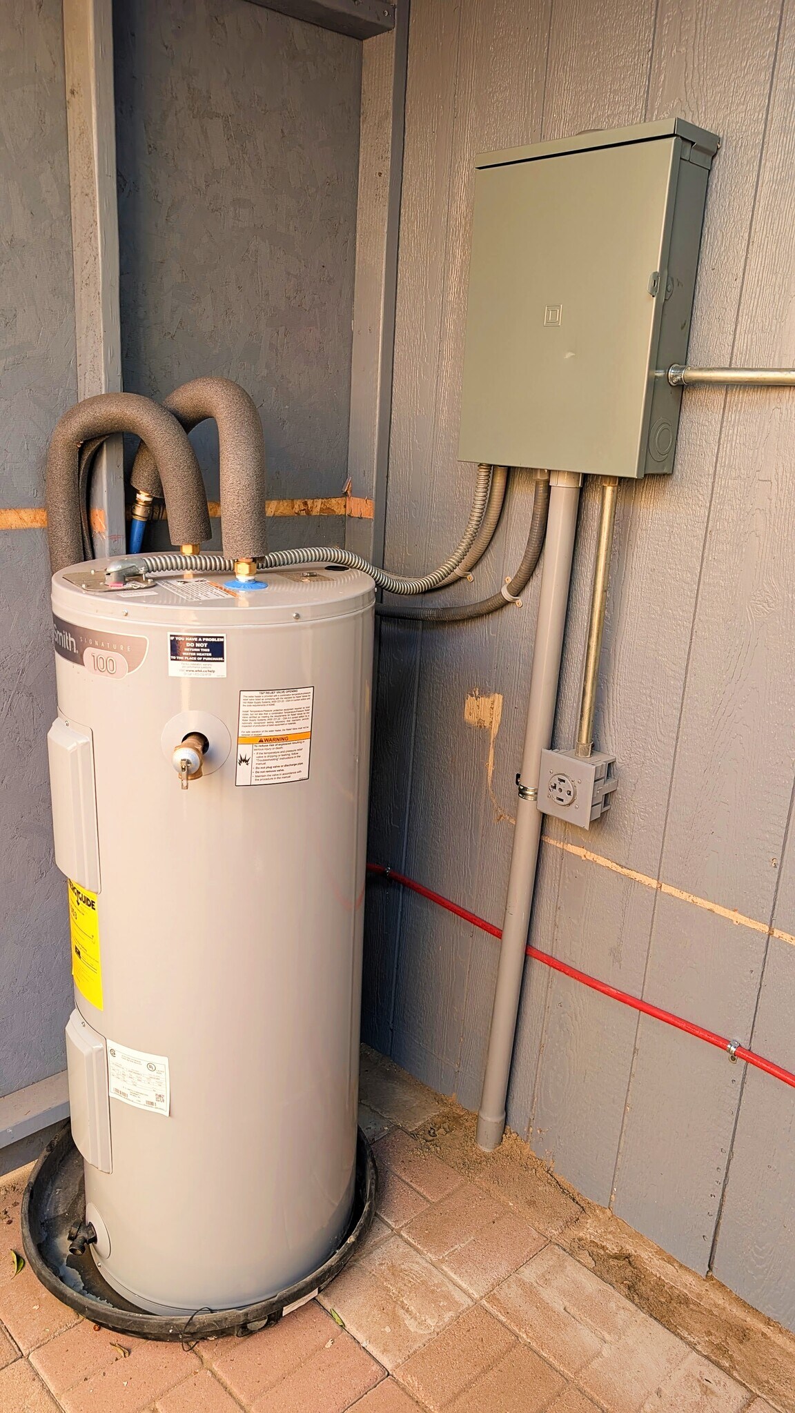 Building Photo - 1801 Cortez St