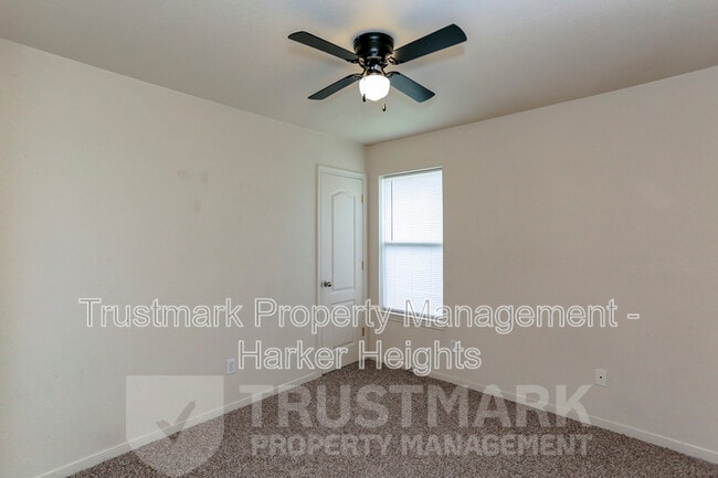 Building Photo - 411 Brittney Way