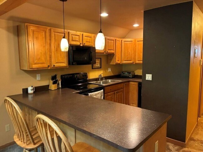 Building Photo - Long Term Rental- Woodbridge 306