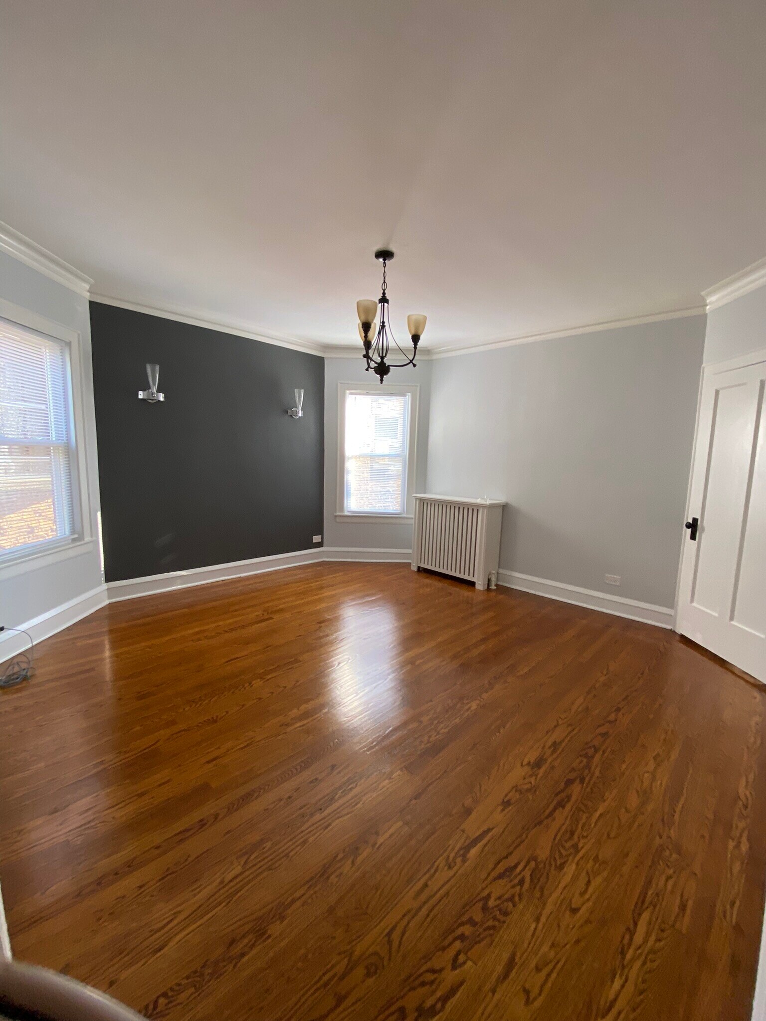 Dining Room - 5016 N Major Ave