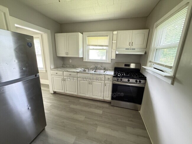 Building Photo - 283 Sobul Ave