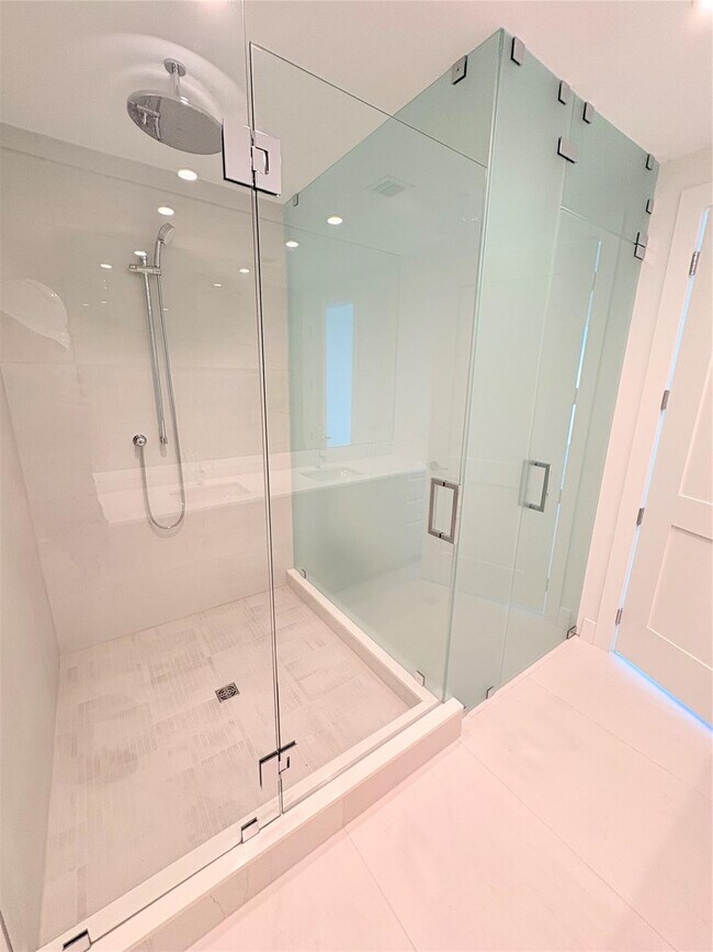 Building Photo - 151 N Seabreeze Blvd