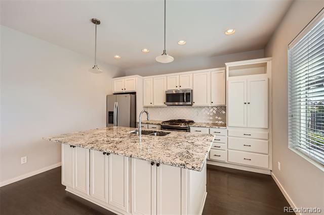 Building Photo - 14000 Touchstone Point