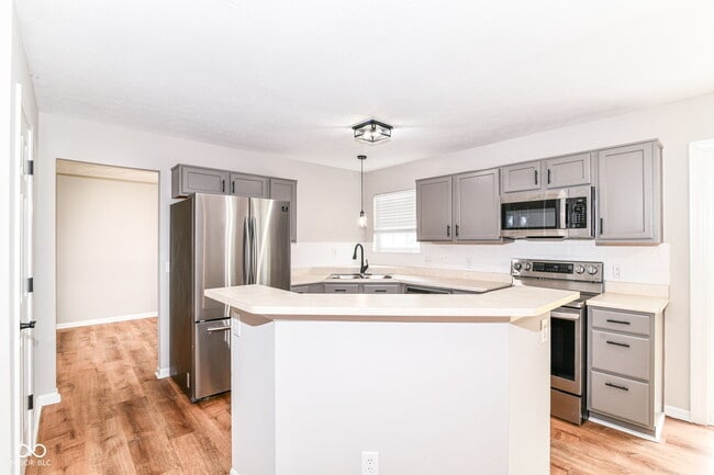 Building Photo - 6040 Portwood Ct