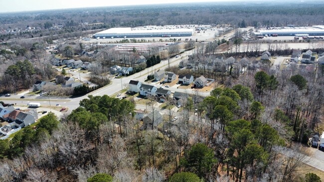 Building Photo - 5205 Pughsville Rd