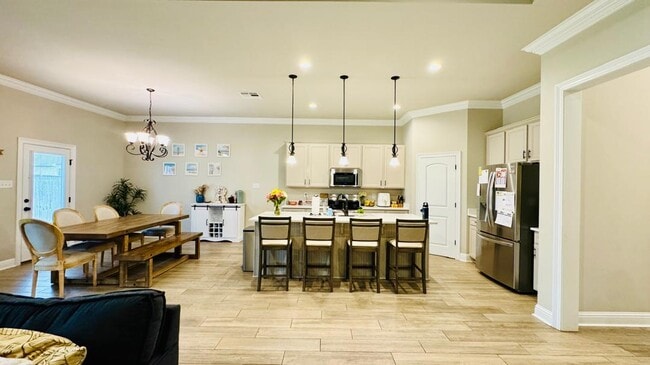 Building Photo - 6947 Osprey Dr