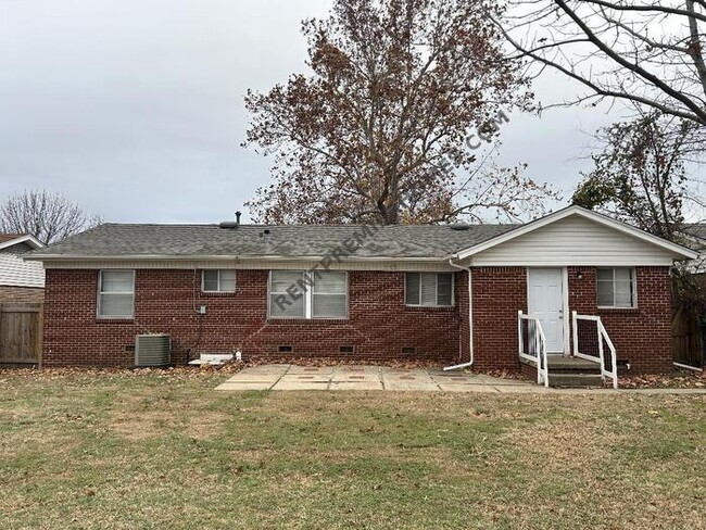Building Photo - 7479 East 30th Pl. Tulsa OK 74129