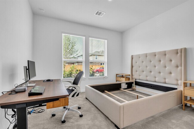 Building Photo - 17822 Carnation Gln Dr