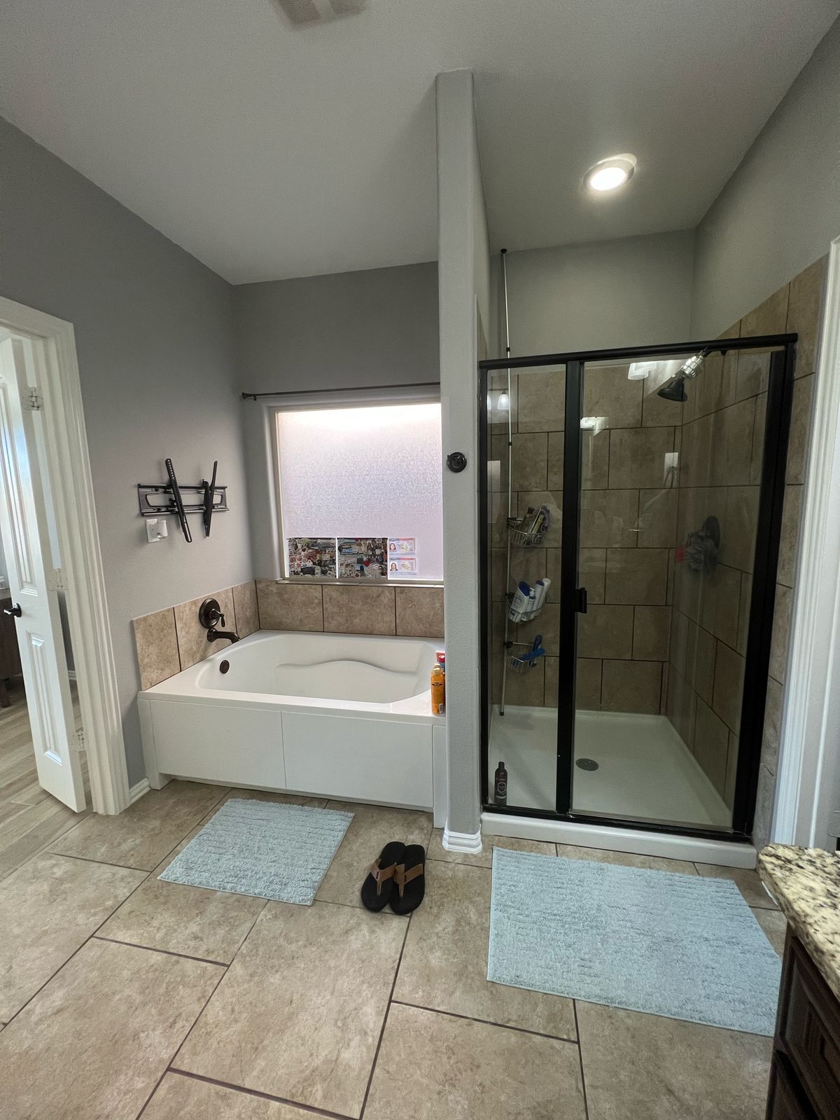 Building Photo - 803 Founders Rd