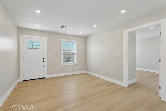 Building Photo - 23 E Pine St