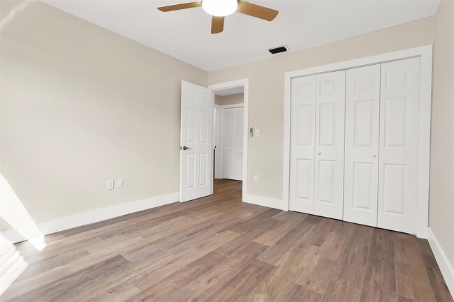 Building Photo - 391 NW 58th Ave