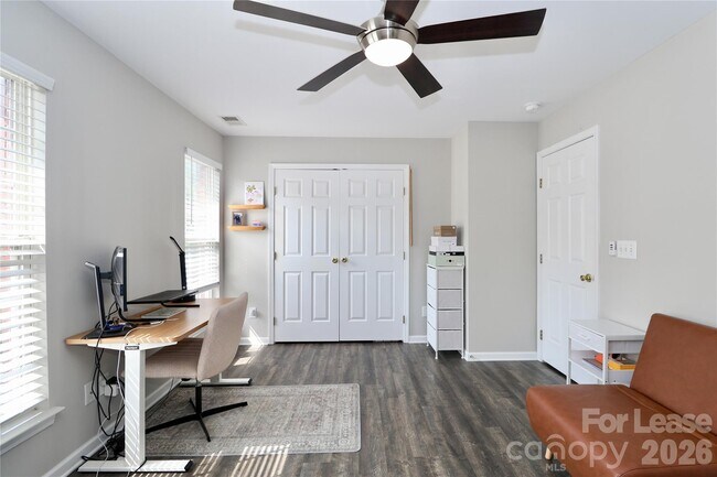 Building Photo - 17633 Delmas Dr