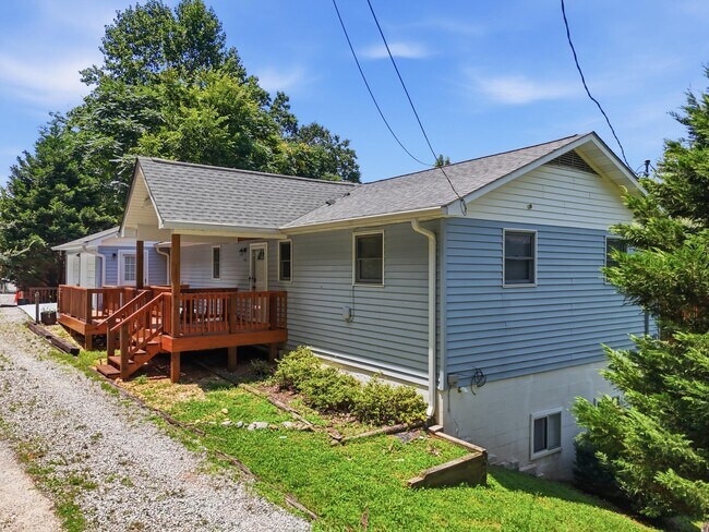 Building Photo - 1114 Buzzard Roost Rd