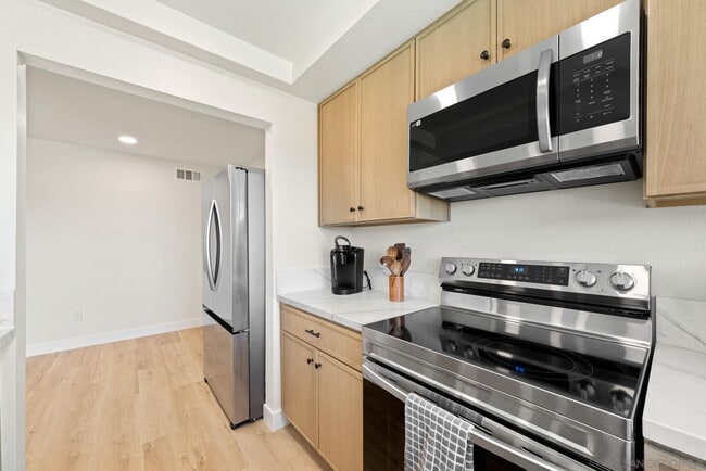 Building Photo - 5109 Fontaine St