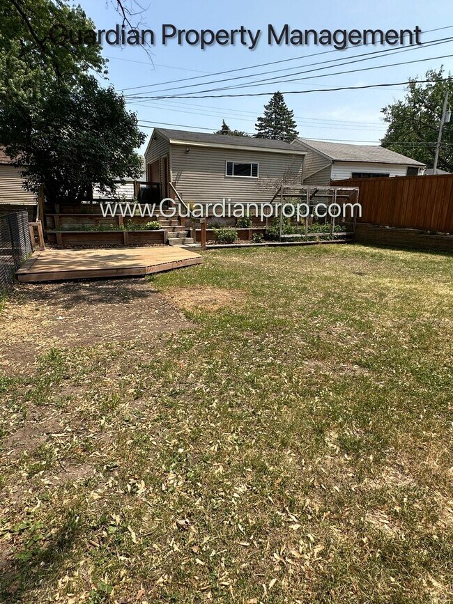 Building Photo - South Minneapolis Single Family Home, Gara...