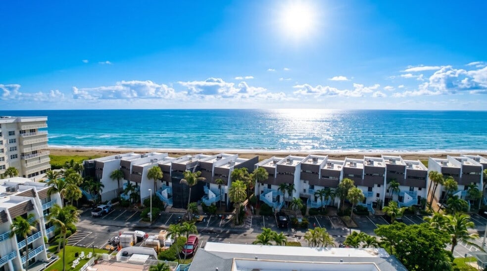 Building Photo - 11000 S Ocean Dr