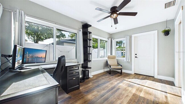 Building Photo - 101 N Mercury Ave