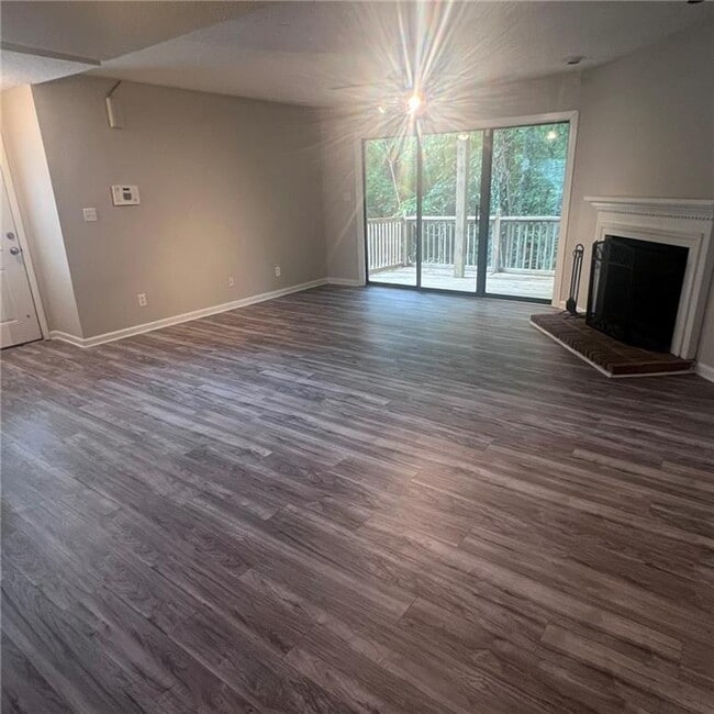 Building Photo - 3045 Steeplechase Dr