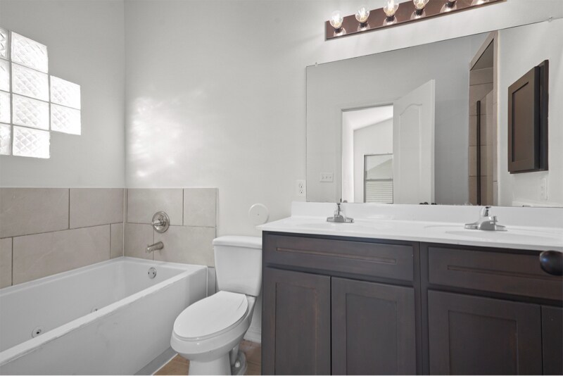 Building Photo - 525 Paseo Modesto Dr