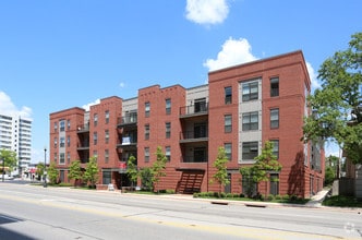 Building Photo - Statehouse Lane