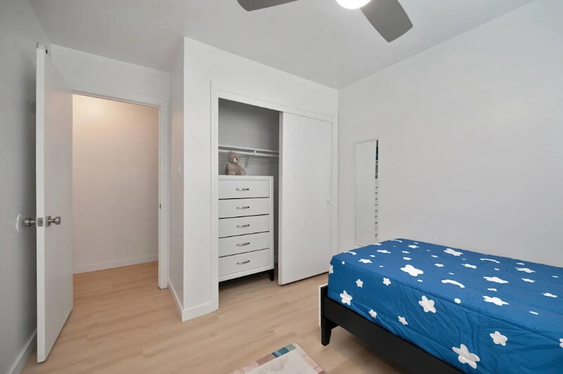 Building Photo - 6431 Benning St