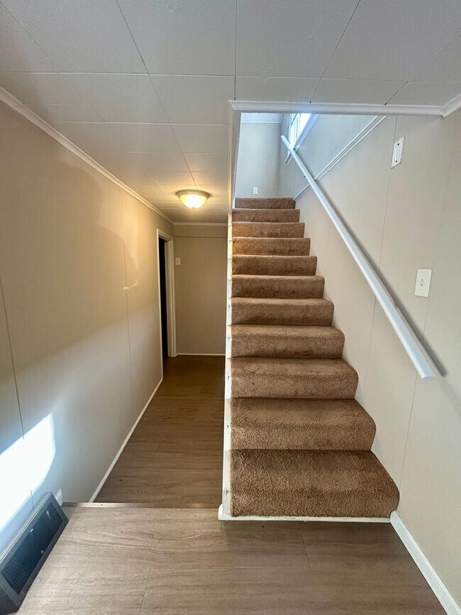 Building Photo - 3-bedroom Cape Cod in Susquehanna District