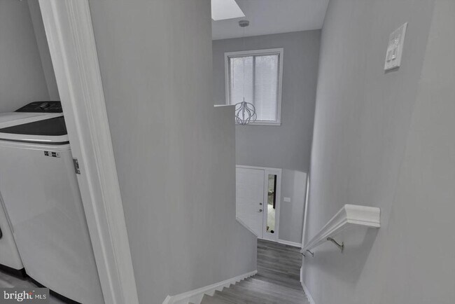 Building Photo - 10422 Woodbury Woods Ct