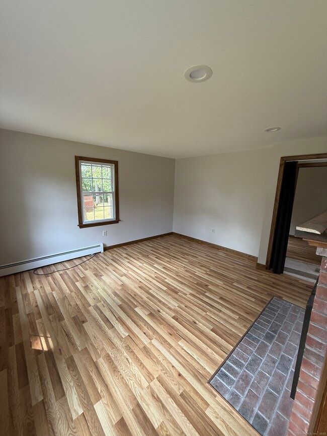 Building Photo - 276 Carriage Way
