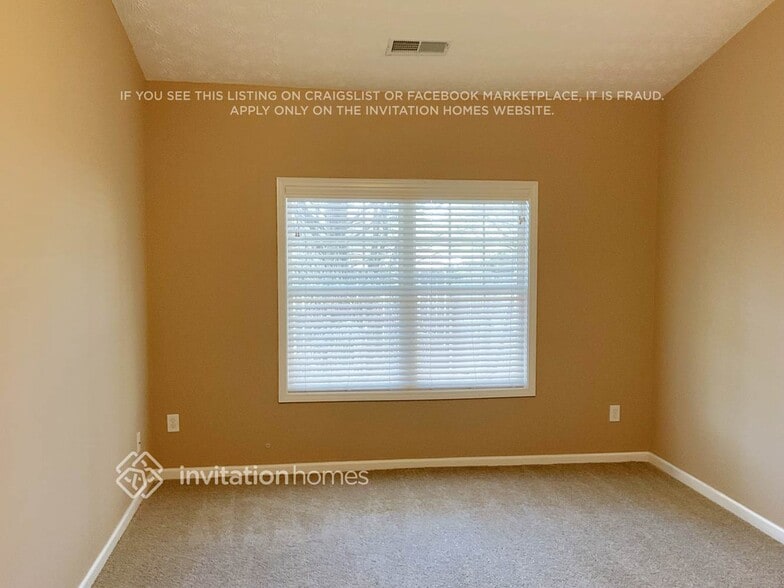 Building Photo - 1015 City Park Dr