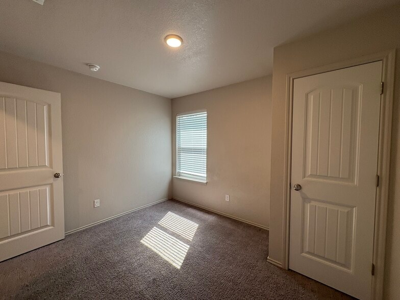 Building Photo - 2408 FM 1113