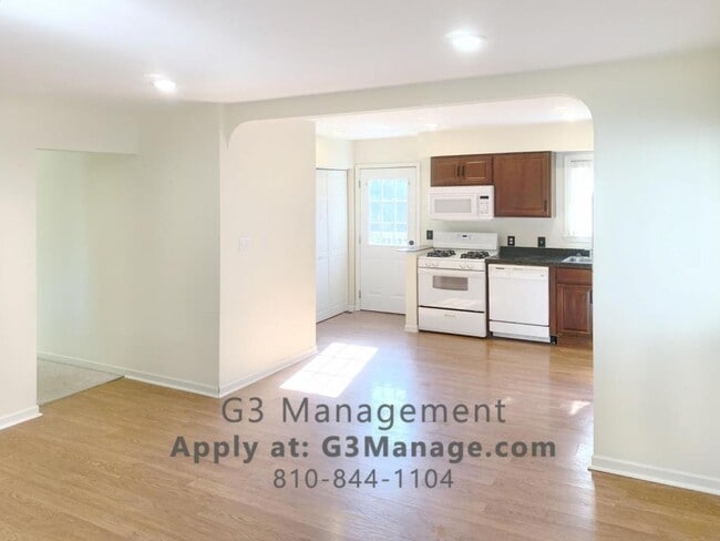 Building Photo - 5052 Walsh Dr