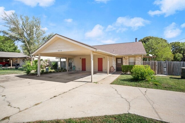 Primary Photo - 3505 Rocky Hollow Trail