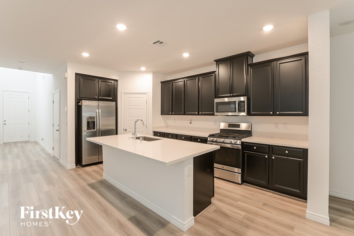 Building Photo - 6845 Greensmen Ave