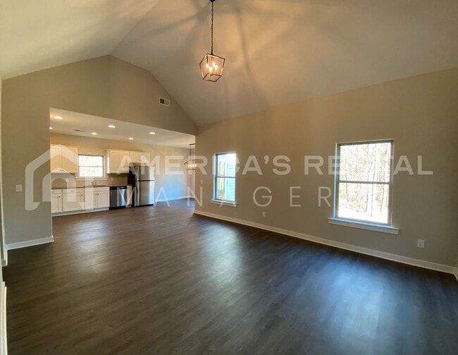 Building Photo - 308 Lakewood Ln