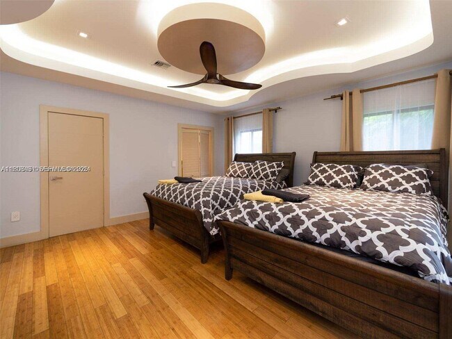 Building Photo - 1606 Wiley St