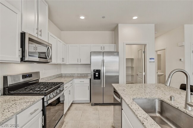 Building Photo - 498 Canary Song Dr