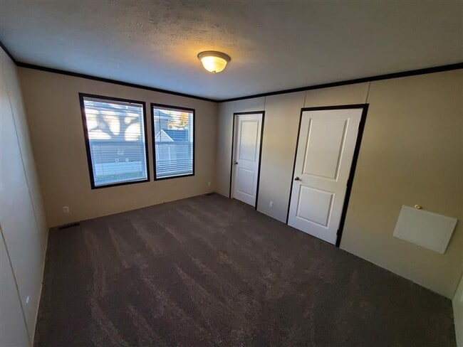 Building Photo - 12 Mockingbird Hill Dr