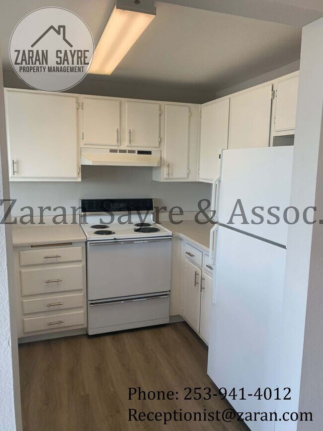 Building Photo - 044- Beautiful 2bd 2 bath Condo with View!!