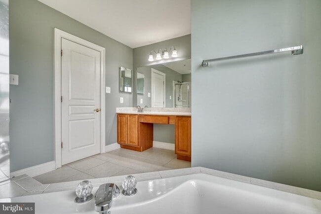 Building Photo - 8112 Winding Ross Way